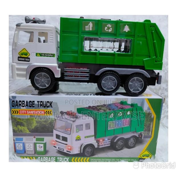 Garbage Truck Toy - main view