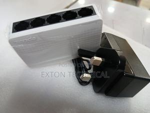 Tenda S105 Switch ( 5 Port) - main view