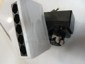 Tenda 5-Port 10/100mbps Fast Ethernet Switch