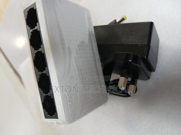 Tenda 5-Port 10/100mbps Fast Ethernet Switch