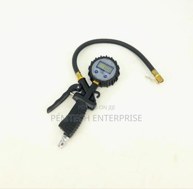 Digital Display Pressure Gauge - main view