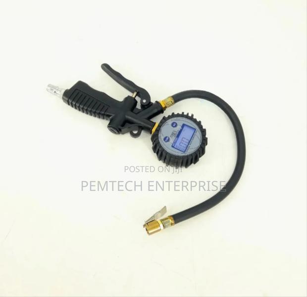 Digital Display Pressure Gauge - thumbnail 3