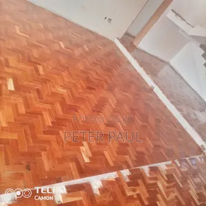 Fast in Elegant Mordern Wood Surface Floors