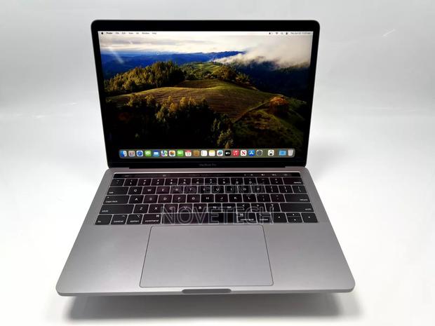 Laptop Apple MacBook Pro 2018 16GB Intel Core I7 SSD 1T