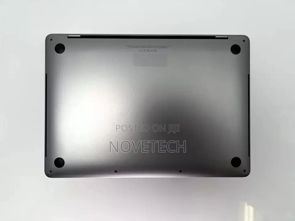 Laptop Apple MacBook Pro 2018 16GB Intel Core I7 SSD 1T