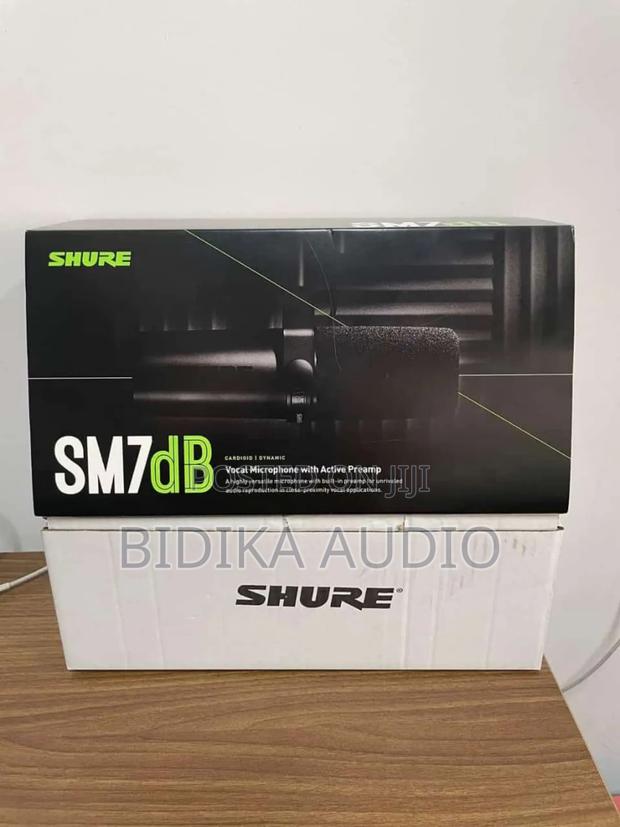 Voca Microphone With Active Preamp - main view