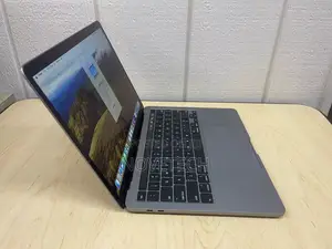 Laptop Apple MacBook Pro 2020 32GB Intel Core I7 SSD 2T