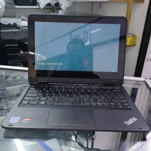 Laptop Lenovo Yoga 11e 4GB Intel Celeron SSD 256GB