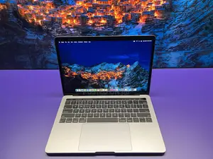 Laptop Apple MacBook 2016 16GB Intel Core I7 SSD 1T
