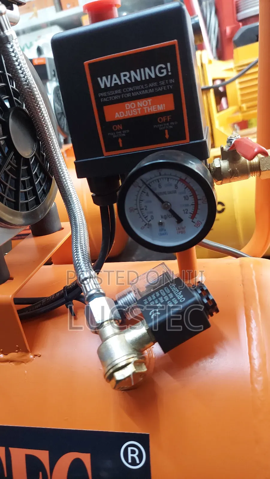 Heavy Duty Silent Air Compressor 25litres