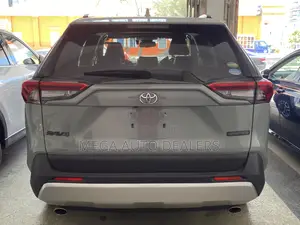 Toyota RAV4 2019 Green