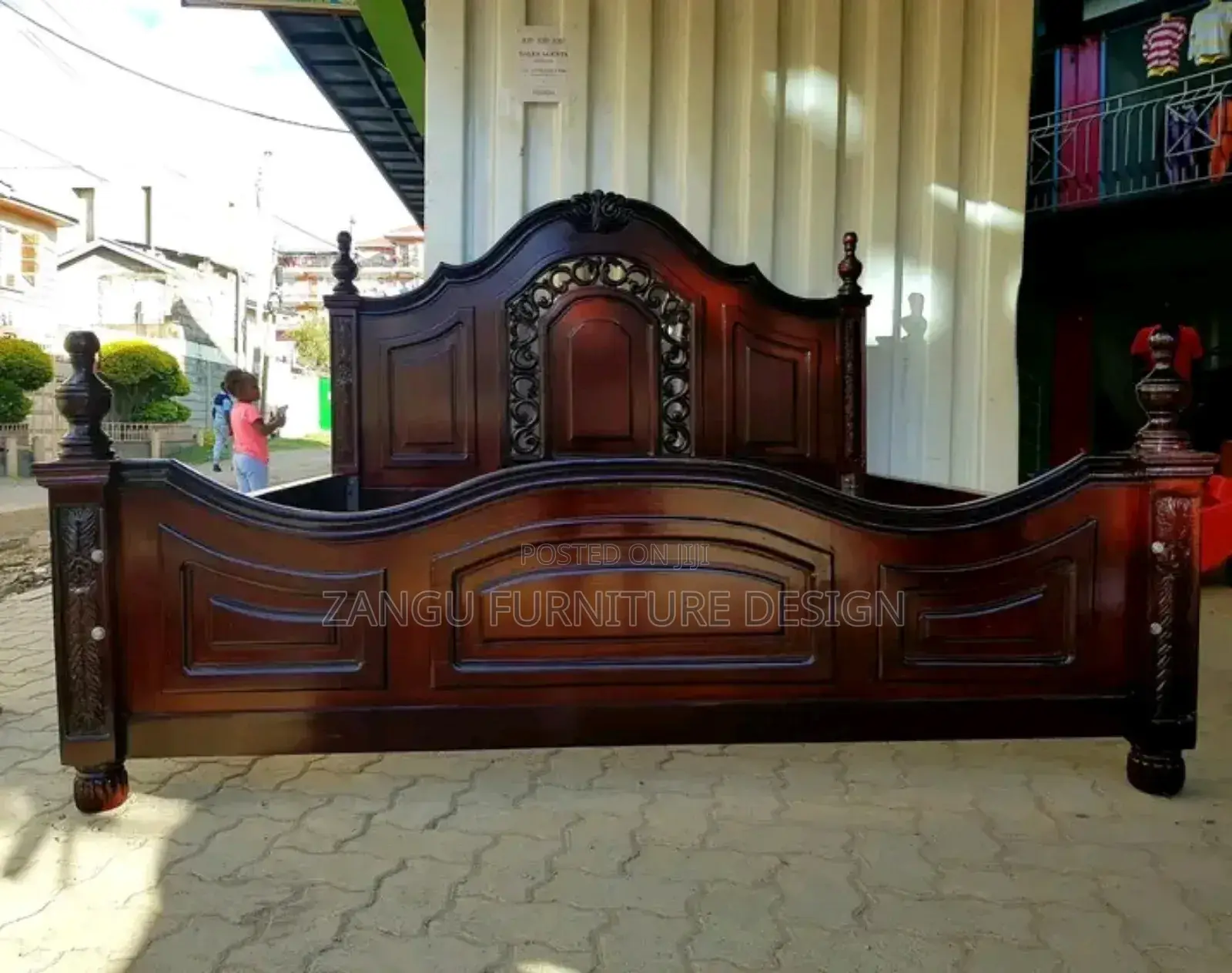 King Design Bed