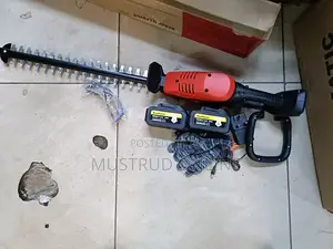 Hedge Trimmer/ Cordless Hedge Trimmer With 2 Batteries