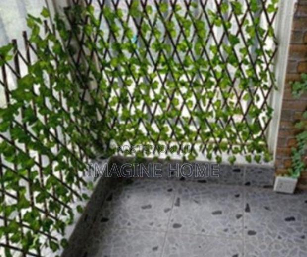 Stretchable Artificial Nice Light/Dark Fence