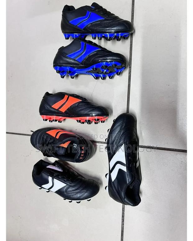 Kids Football Boots/ Sneakers for Football