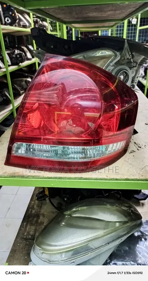 Allion 2005 Taillights