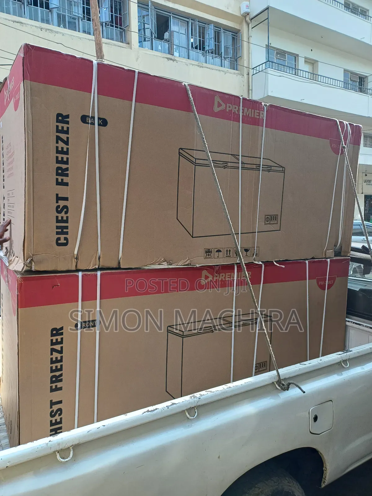 Premier 700l Freezer With Coolpad