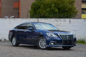 Toyota Crown 2017 Blue