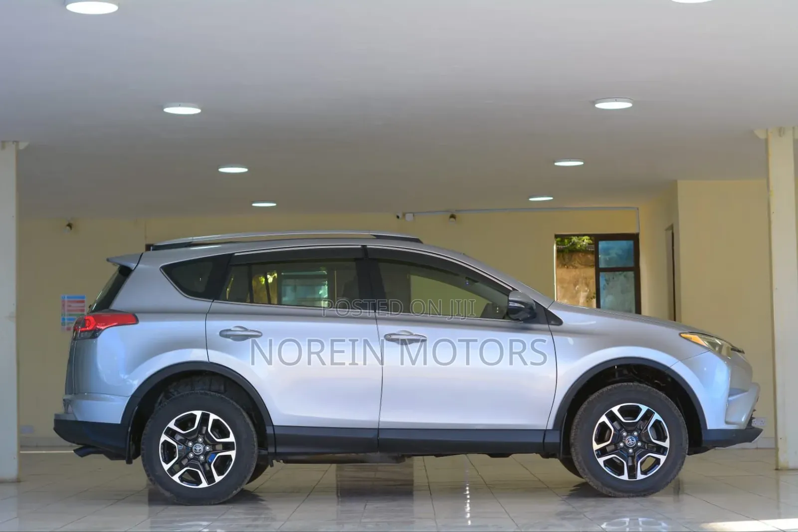 Toyota RAV4 2017 Silver