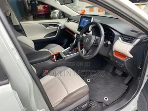 Toyota RAV4 2019 Green