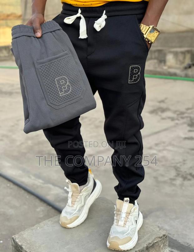 Heavy Sweatpants Restocked Size 30 to 36 - thumbnail 3