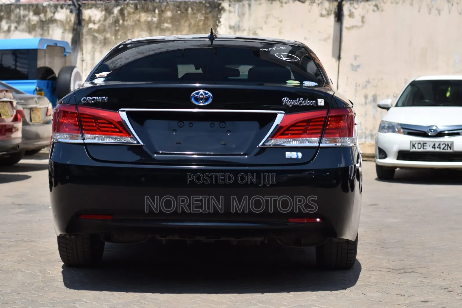 Toyota Crown 2017 Black