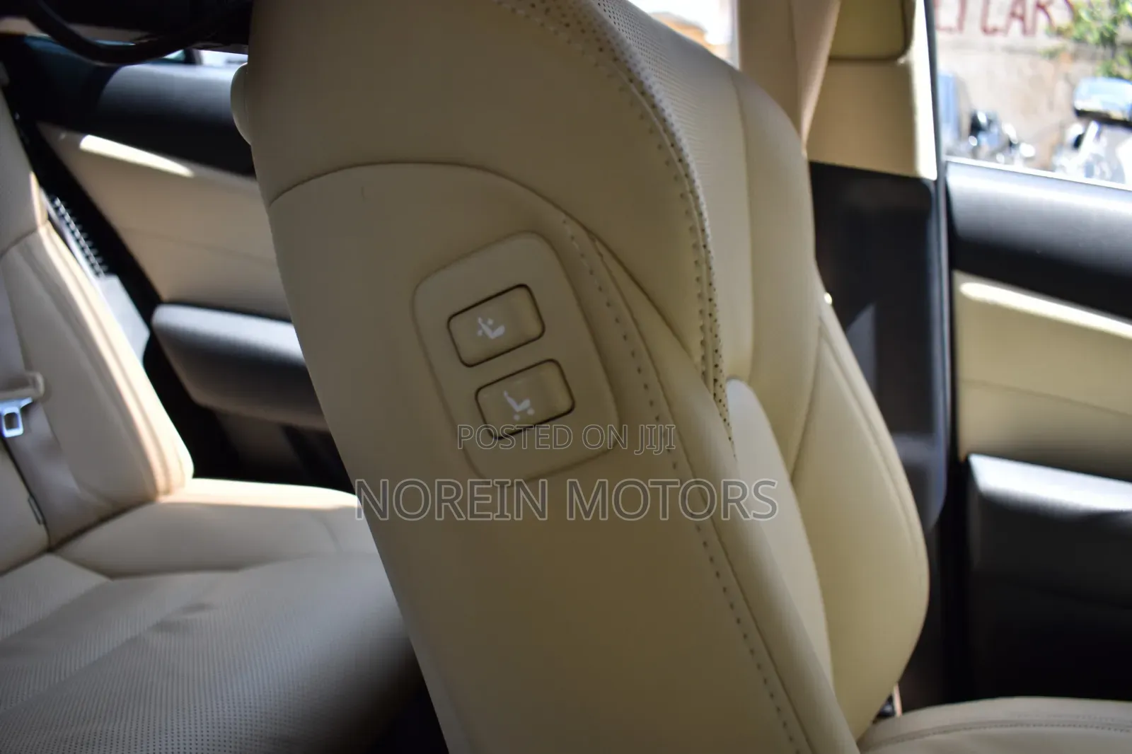 Toyota Crown 2017 Black