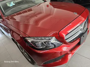 Mercedes-Benz C200 2017 Red