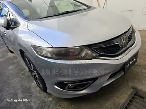 Honda Jade 2017 Silver