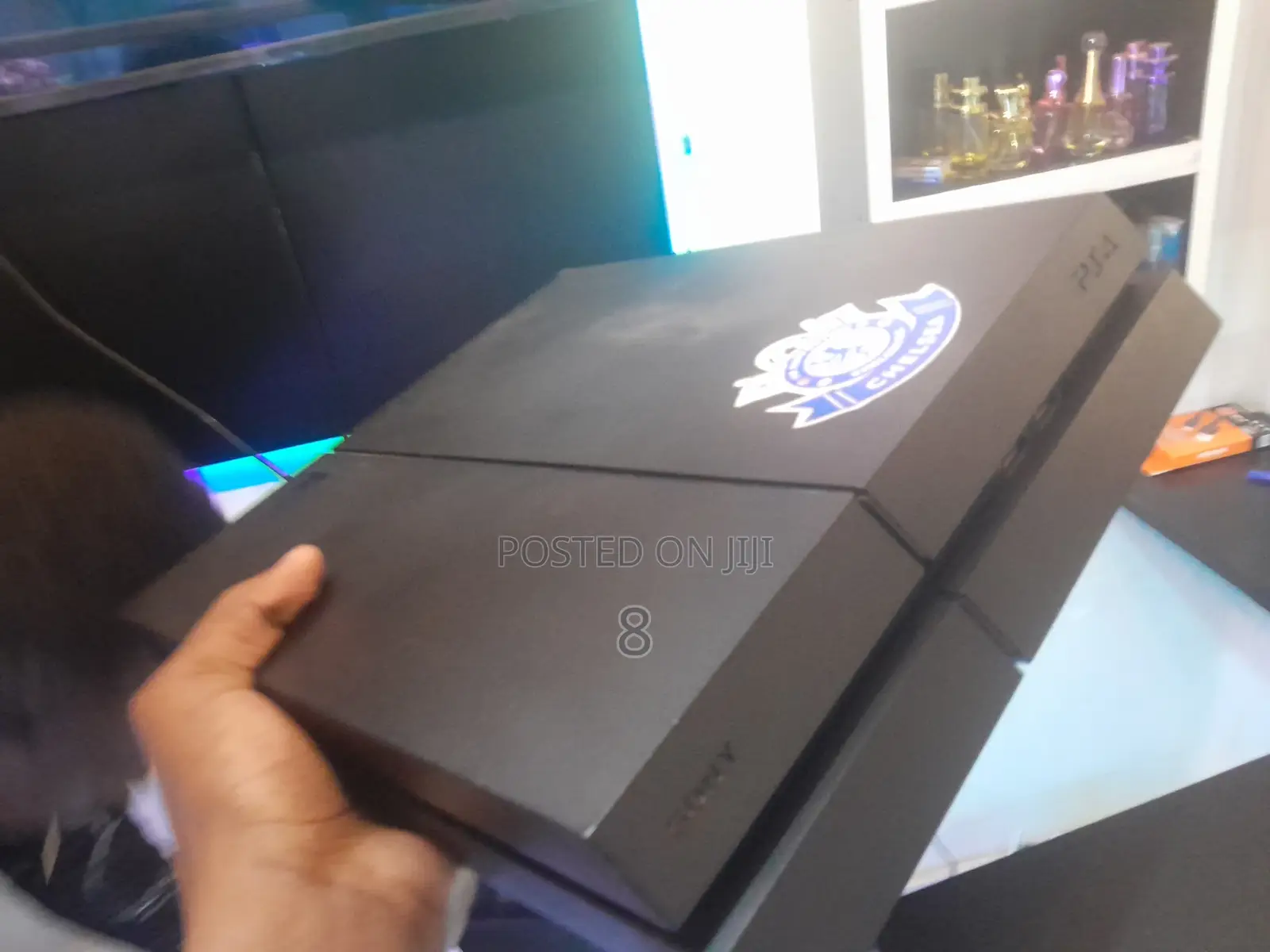 Playstation 4 (PS4) - Fully Functional, Includes Games Ext