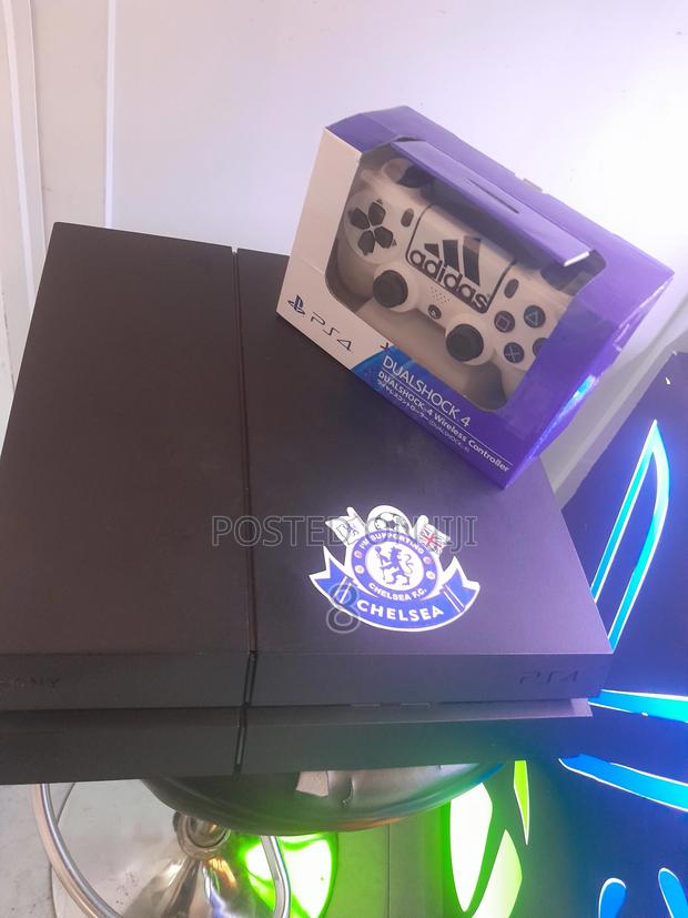 PS4 Gaming Console - Perfect Condition, Games Extras Inclu