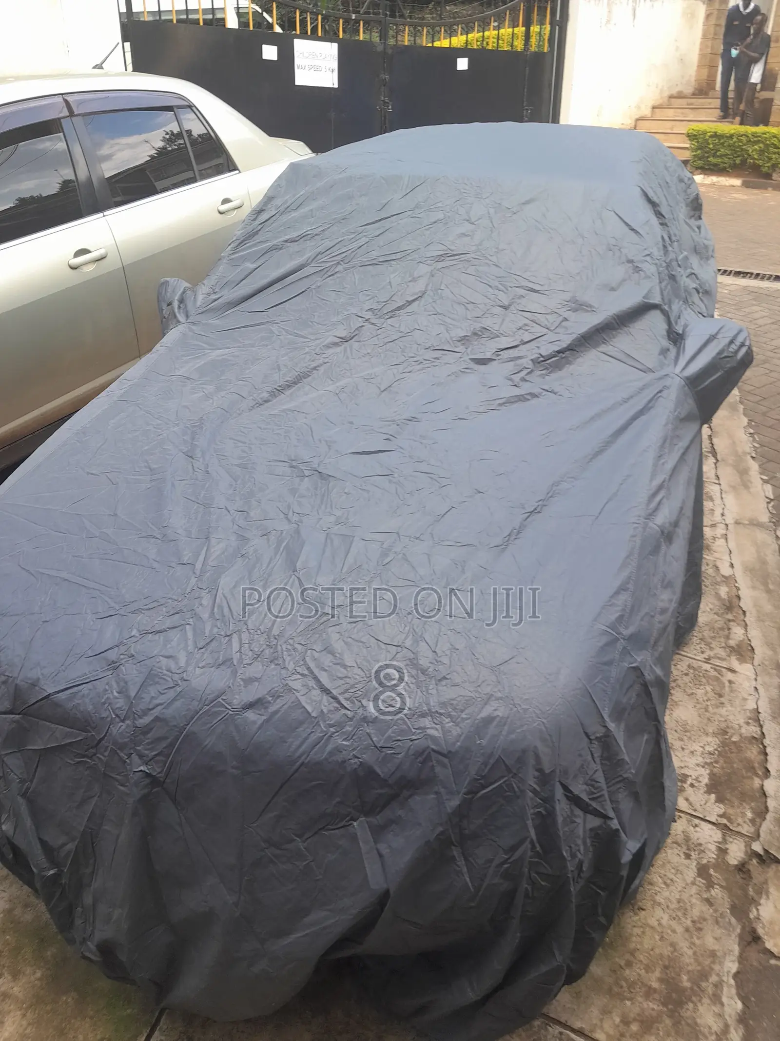 Durable Car Cover - Waterproof, Uv-Resistant, Full Protectio