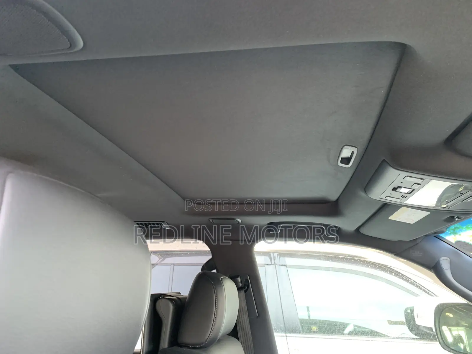 Toyota Land Cruiser 4.6 V8 ZX 2017 White