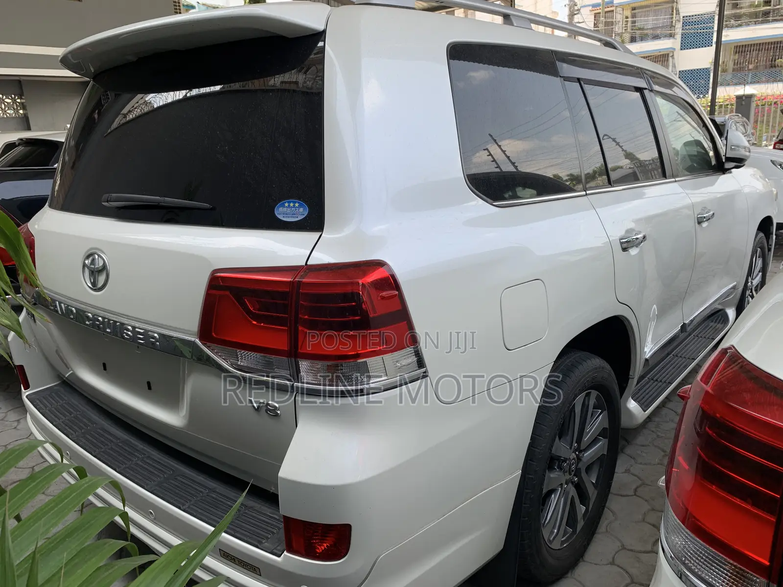 Toyota Land Cruiser 4.6 V8 ZX 2017 White