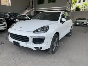 Porsche Cayenne Platinum Edition AWD 2017 White