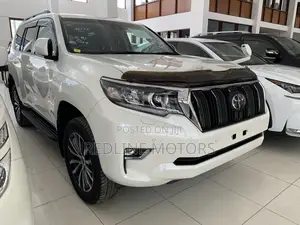 Toyota Land Cruiser Prado 2.7 2018 Off white
