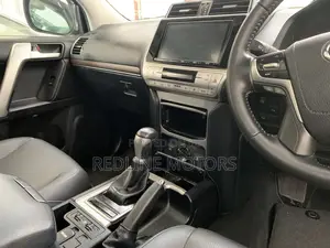 Toyota Land Cruiser Prado 2.7 2018 Off white