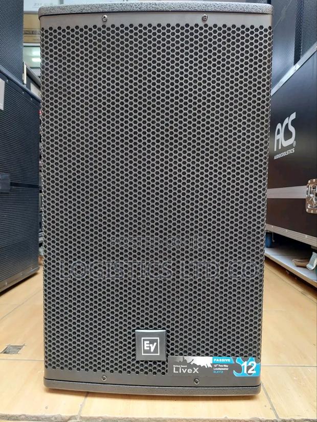 Electro-Voice ELX115P 15" Live X Two-Way Powered Loudspeaker