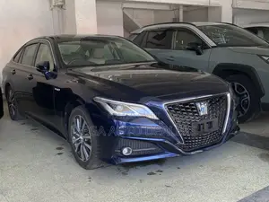 Toyota Crown 2019 Blue