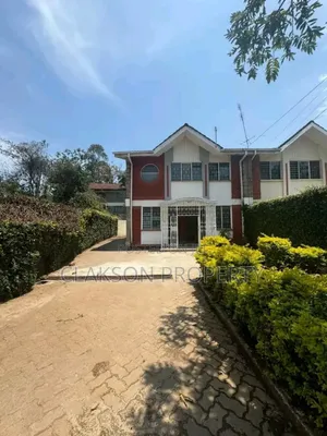 4bdrm Townhouse / Terrace in Kilimani for rent