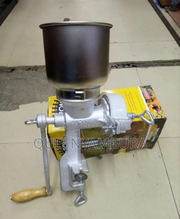 Manual Grain Grinder, Grinder - main view