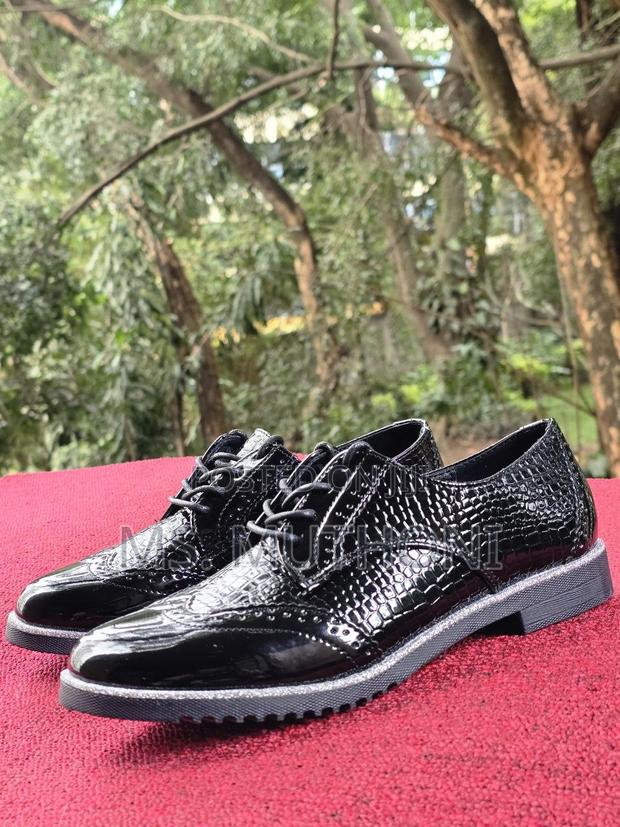 Ladies Black Laced Brogues - thumbnail 4