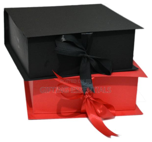 11" X 9" X 3.5" Gift Packaging Boxes, Care Packaging Gift Box - thumbnail 2