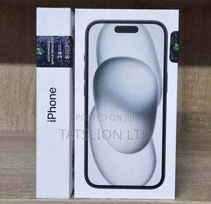 New Apple iPhone 15 256 GB Green - main view