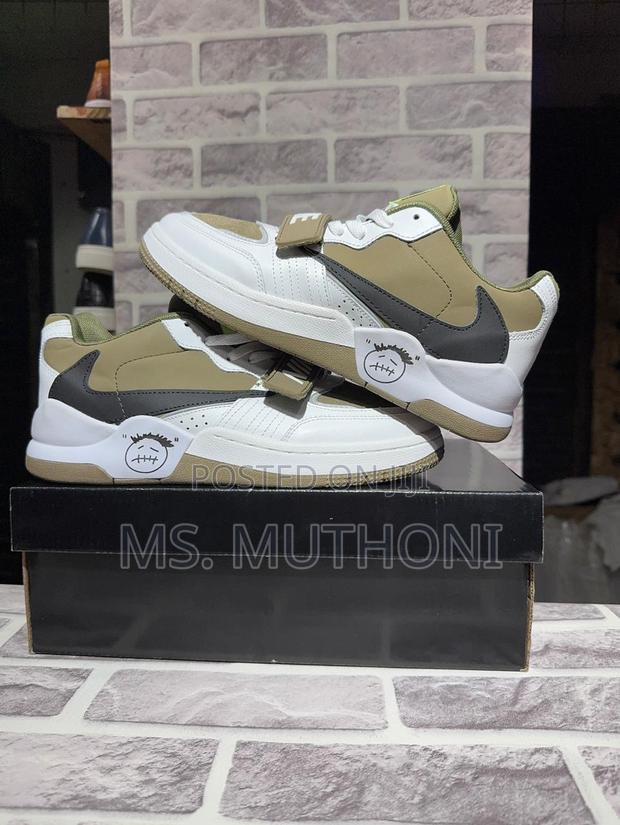 Jordan X Travis Scott 40-45 - main view