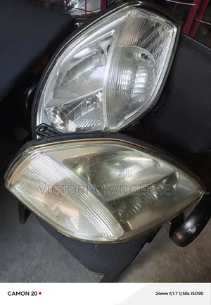 Tean 2005 Zenon Headlight