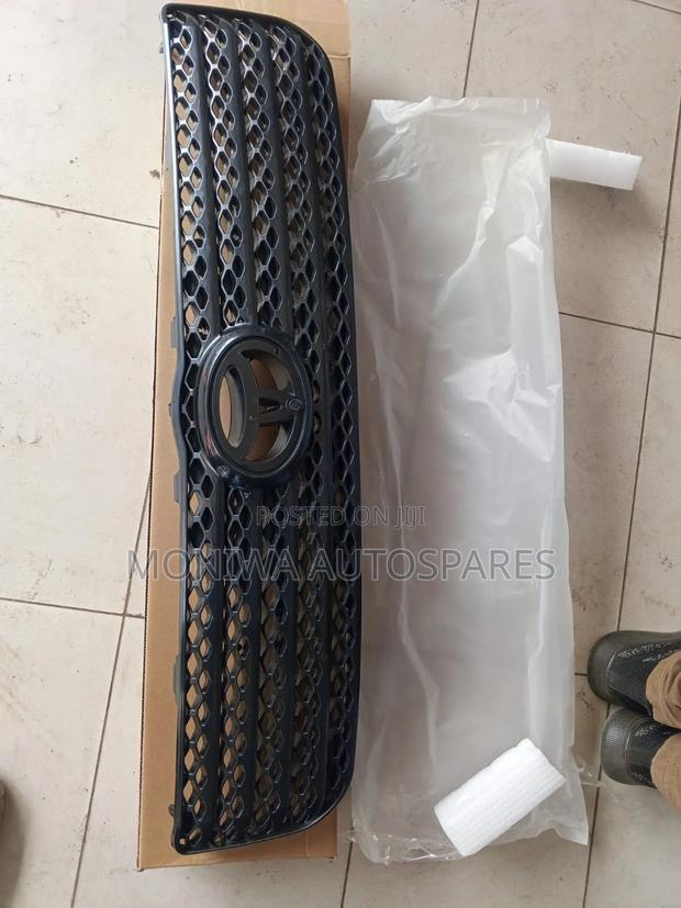 Grill Toyota Succeed 2005 Old Model