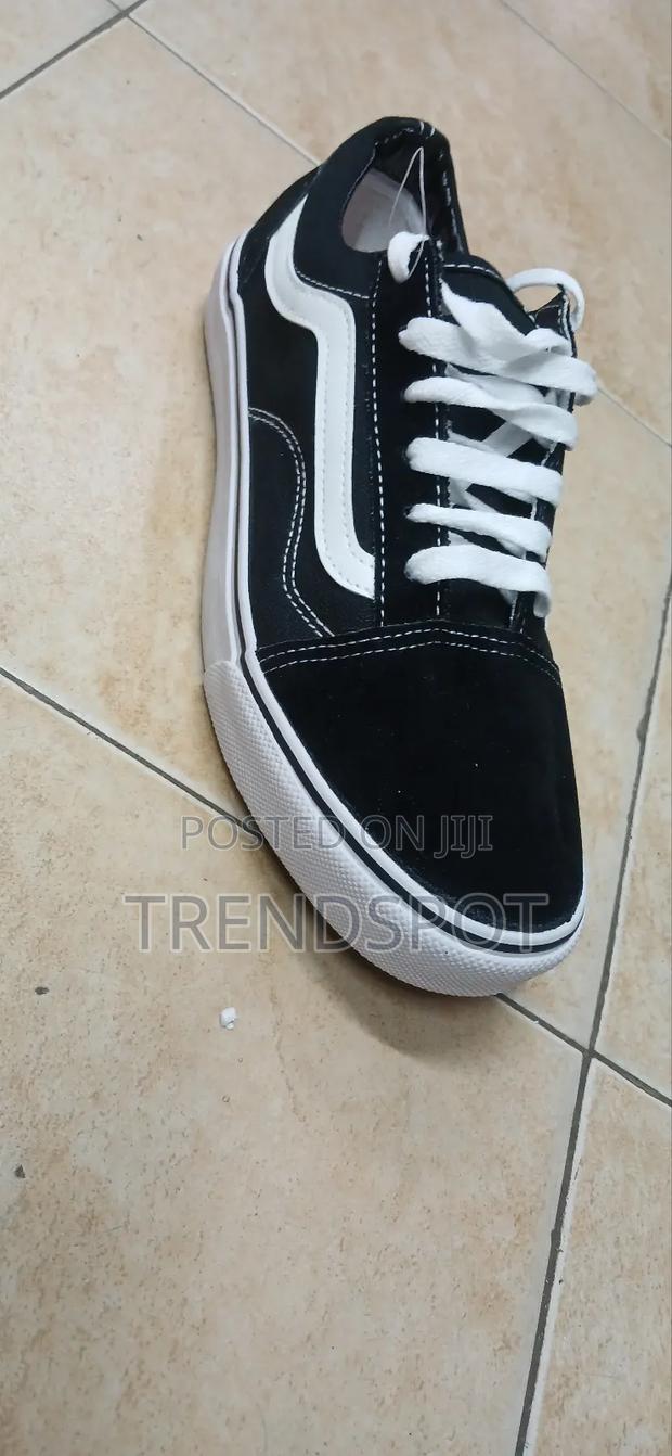 Old Skool Vans 
Sizes 40-45
1700/= - thumbnail 2