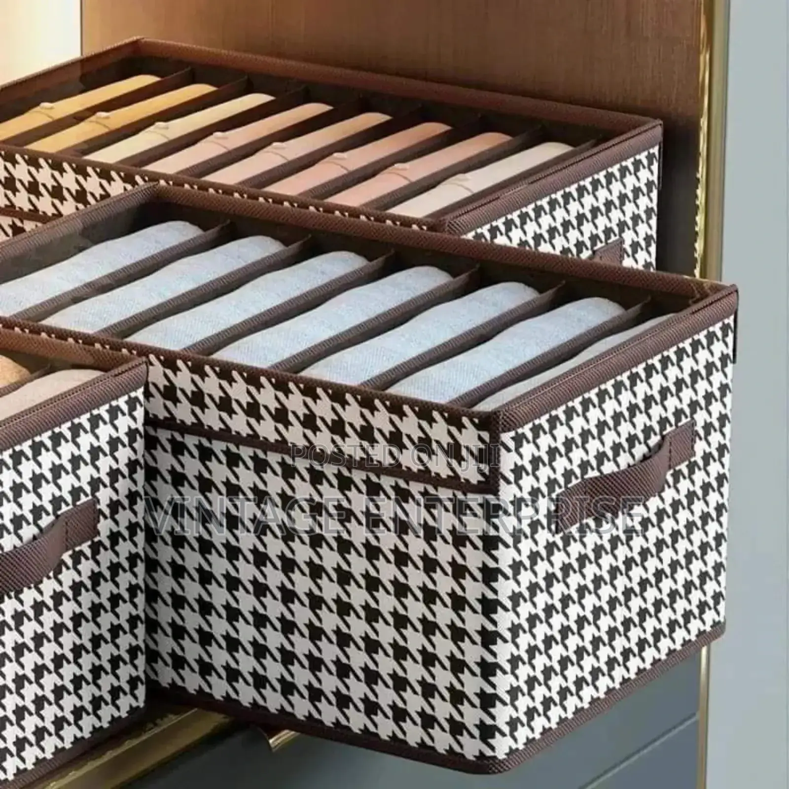 Non-Woven 7 Grid Wardrobe Clothes Organizer