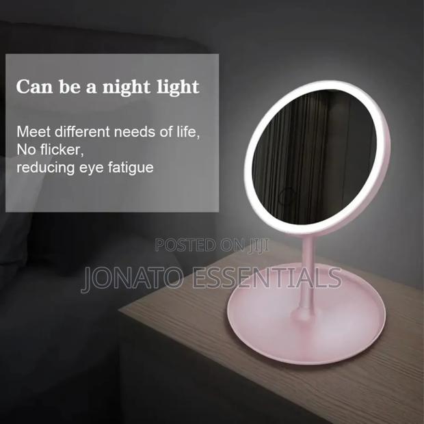 Desktop Led Makeup Mirror - thumbnail 4
